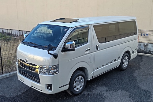 トヨタ・ハイエース(3DF-GDH206V)